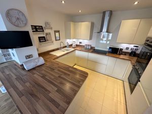 Photo 13- click for photo gallery